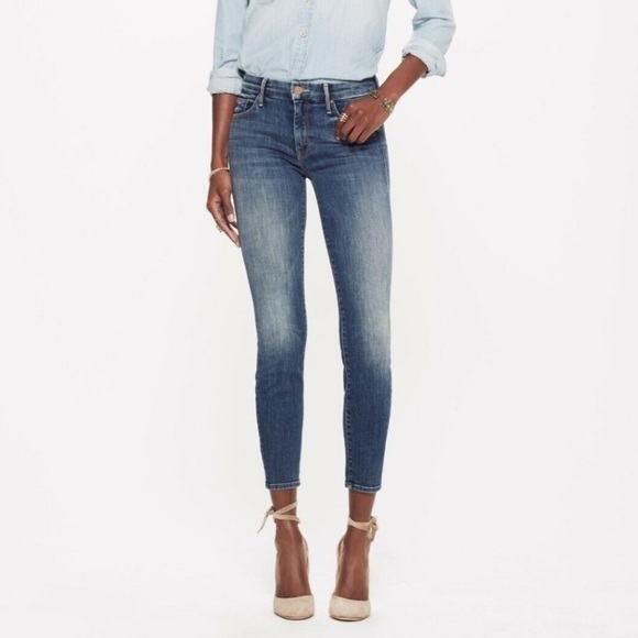 MOTHER The Looker Crop Skinny Jeans in Come Sundown Wash Size 30 - Picture 3 of 10